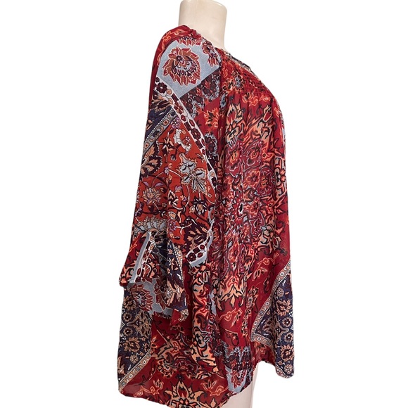 CB BOHO Floral Sheer Top Lightweight - Picture 4 of 9